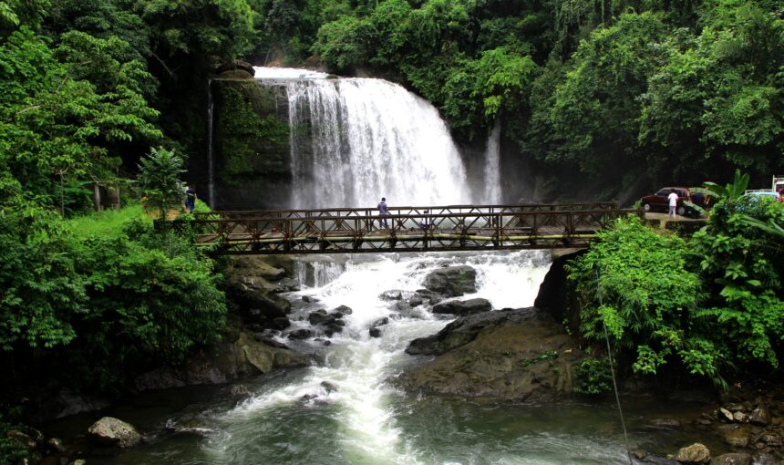 Exploring-Meghalayas-Wonders4