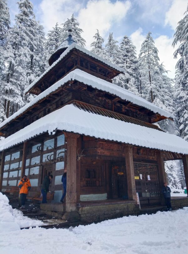 Mystic-Trails-of-Manali-Sissu1